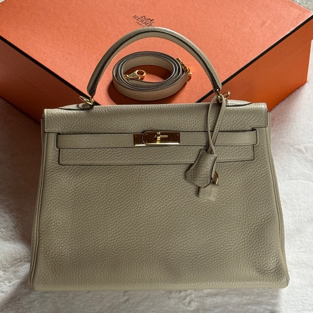 Authentic Hermes Kelly 32 Parchemin Clemence Handbag